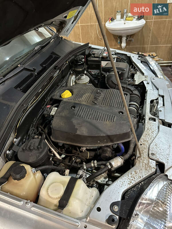 Внедорожник / Кроссовер Chevrolet Niva 2016 в Магдалиновке фото 9 Внедорожник / Кроссовер Chevrolet Niva 2016 в Магдалиновке