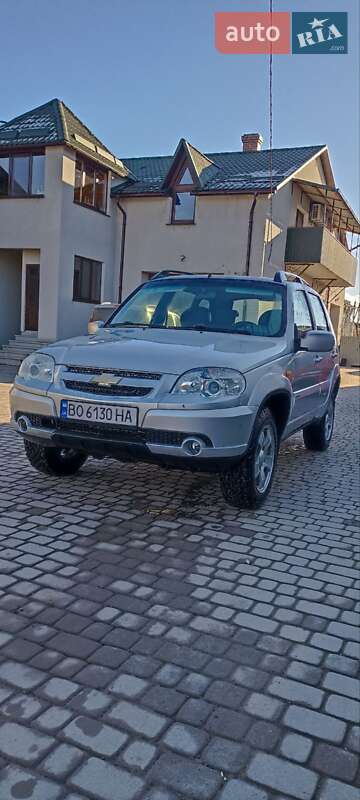 Chevrolet Niva 2010