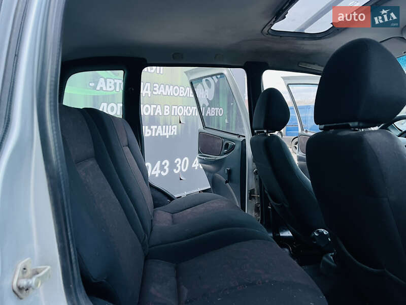 Внедорожник / Кроссовер Chevrolet Niva 2006 в Харькове