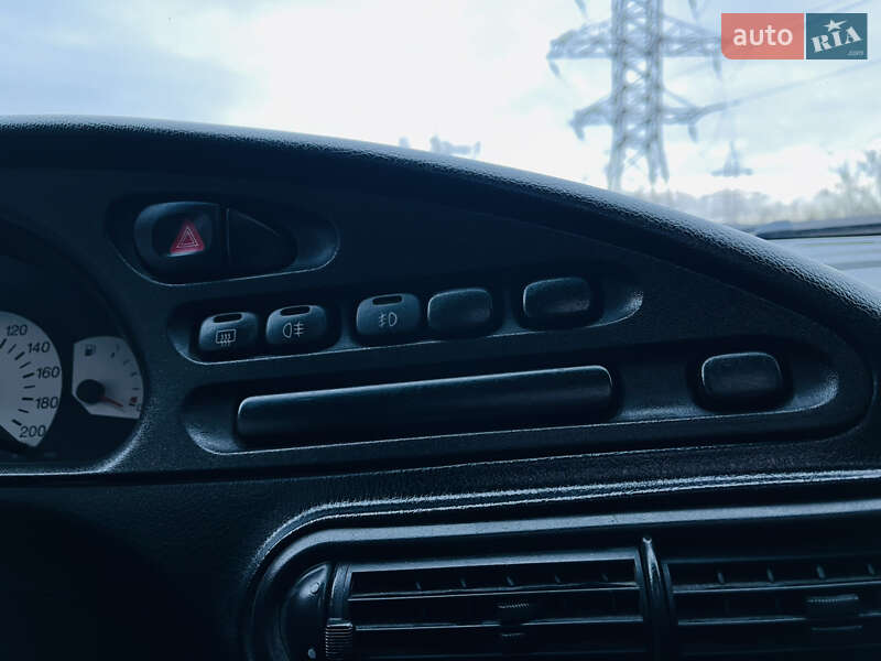 Внедорожник / Кроссовер Chevrolet Niva 2006 в Харькове