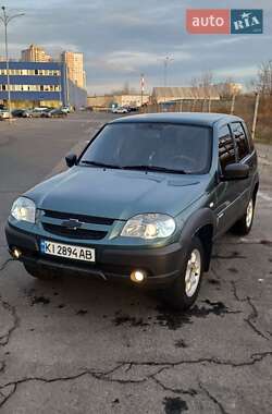 Позашляховик / Кросовер Chevrolet Niva 2015 в Києві