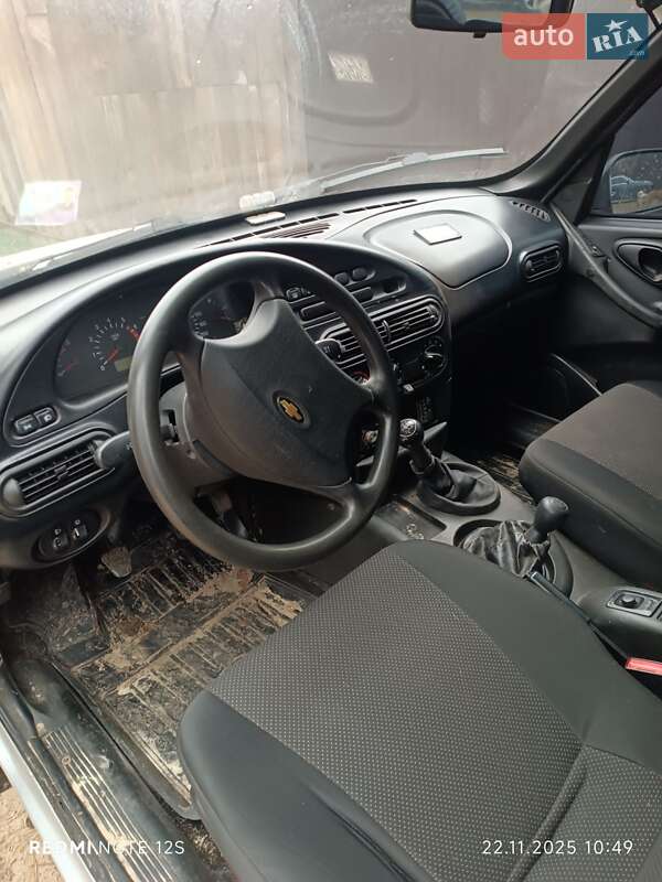Внедорожник / Кроссовер Chevrolet Niva 2008 в Десне фото 6 Внедорожник / Кроссовер Chevrolet Niva 2008 в Десне