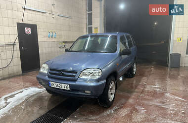 Позашляховик / Кросовер Chevrolet Niva 2008 в Рівному