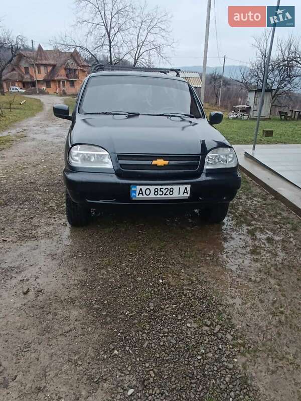 Позашляховик / Кросовер Chevrolet Niva 2006 в Тячеві