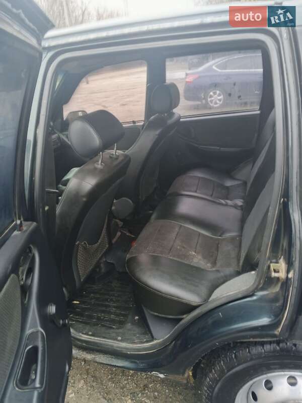 Позашляховик / Кросовер Chevrolet Niva 2005 в Народичах