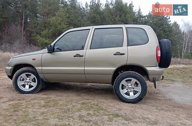 Внедорожник / Кроссовер Chevrolet Niva 2005 в Черкассах