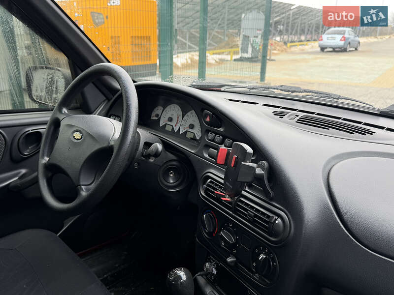 Внедорожник / Кроссовер Chevrolet Niva 2007 в Голованевске