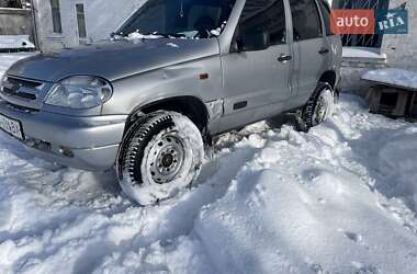 Внедорожник / Кроссовер Chevrolet Niva 2006 в Шполе
