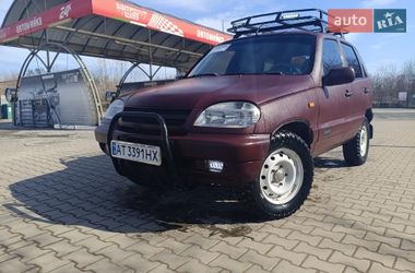 Позашляховик / Кросовер Chevrolet Niva 2004 в Коломиї
