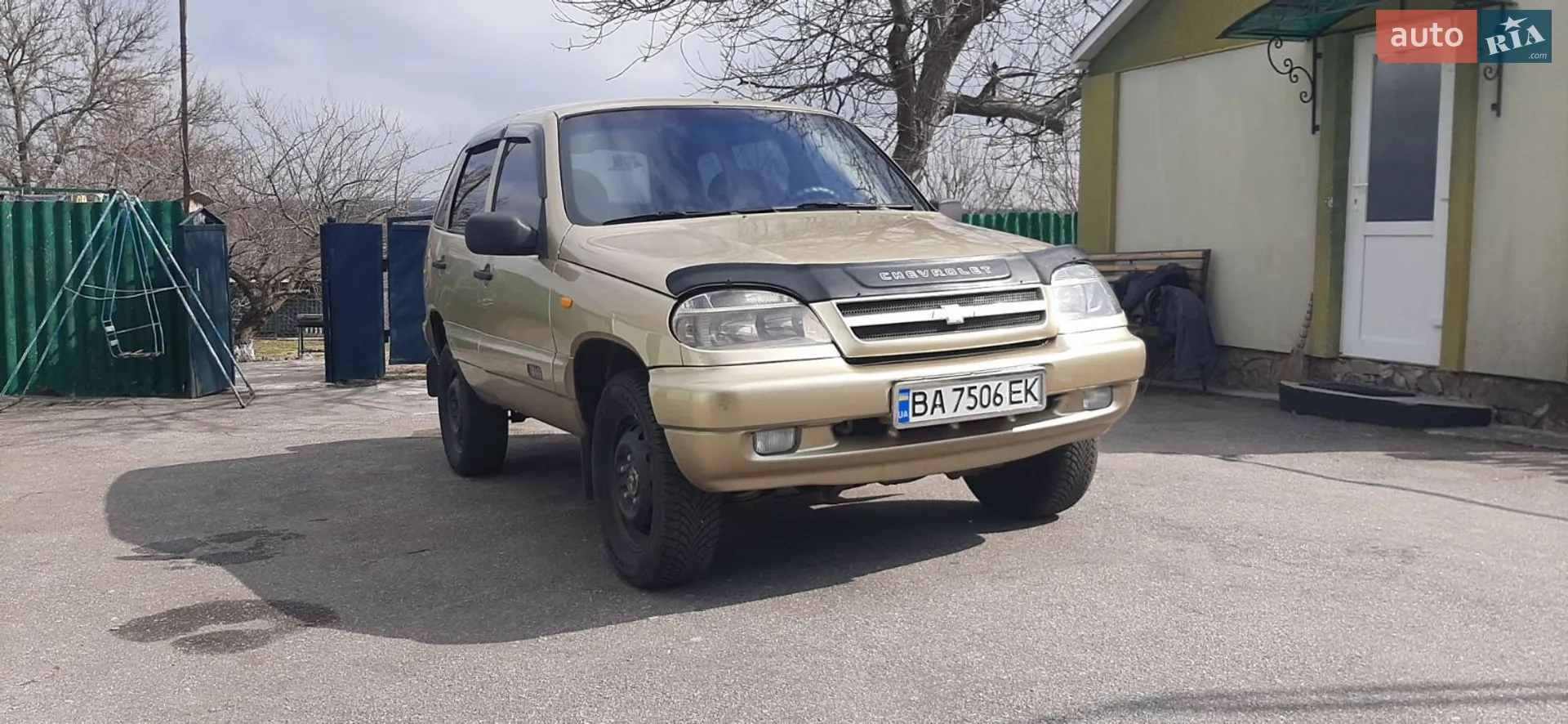 Chevrolet Niva 2004