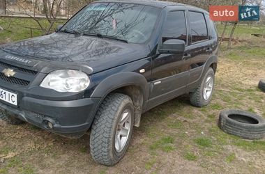 Внедорожник / Кроссовер Chevrolet Niva 2014 в Виноградове