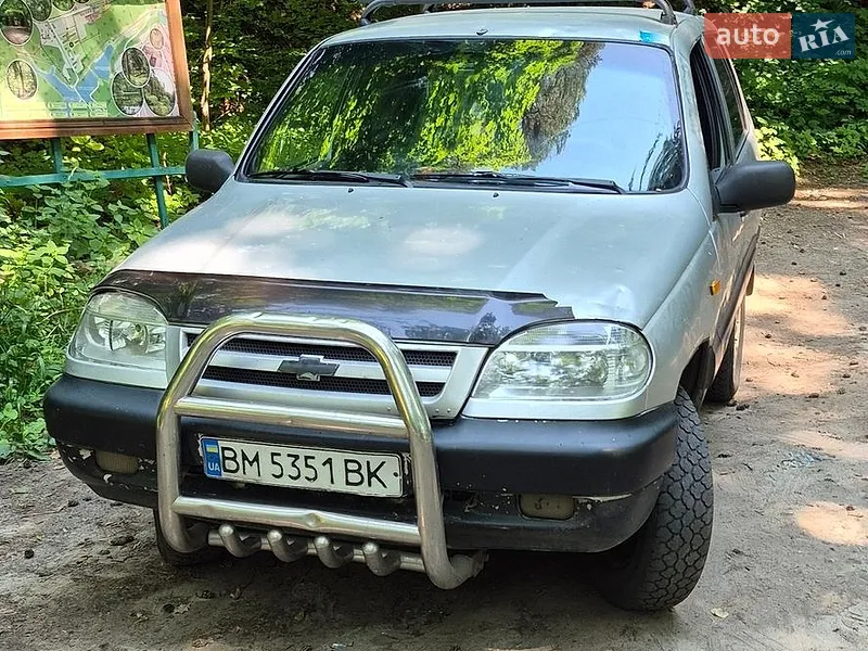 Chevrolet Niva 2004