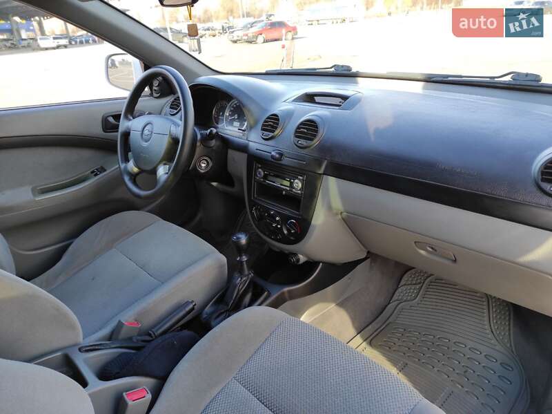 Универсал Chevrolet Nubira 2010 в Кривом Роге