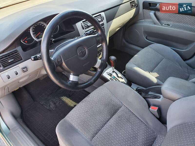 Седан Chevrolet Nubira 2004 в Днепре