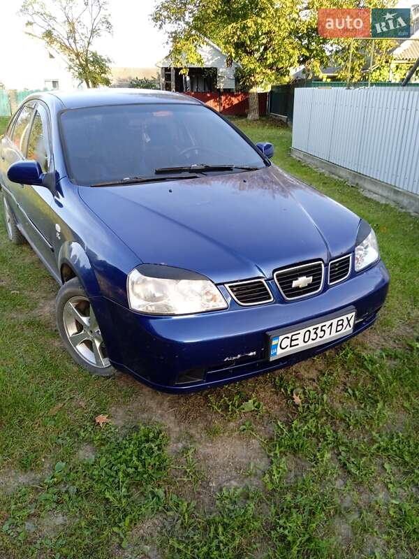 Седан Chevrolet Nubira 2004 в Чернівцях