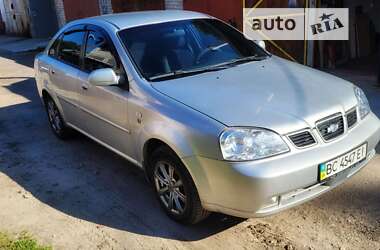 Седан Chevrolet Nubira 2004 в Львове