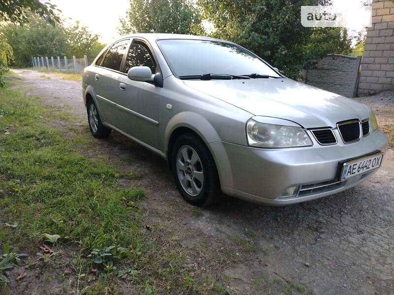 Седан Chevrolet Nubira 2004 в Каменском