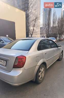 Седан Chevrolet Nubira 2004 в Сквире