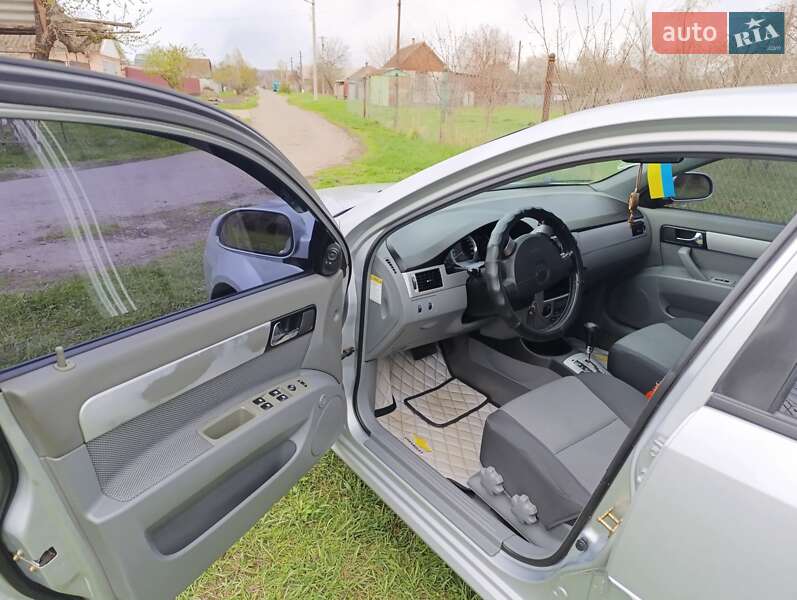 Седан Chevrolet Nubira 2006 в Кривом Роге