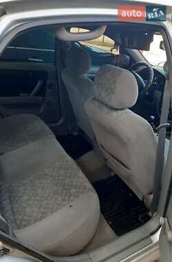 Седан Chevrolet Nubira 2004 в 