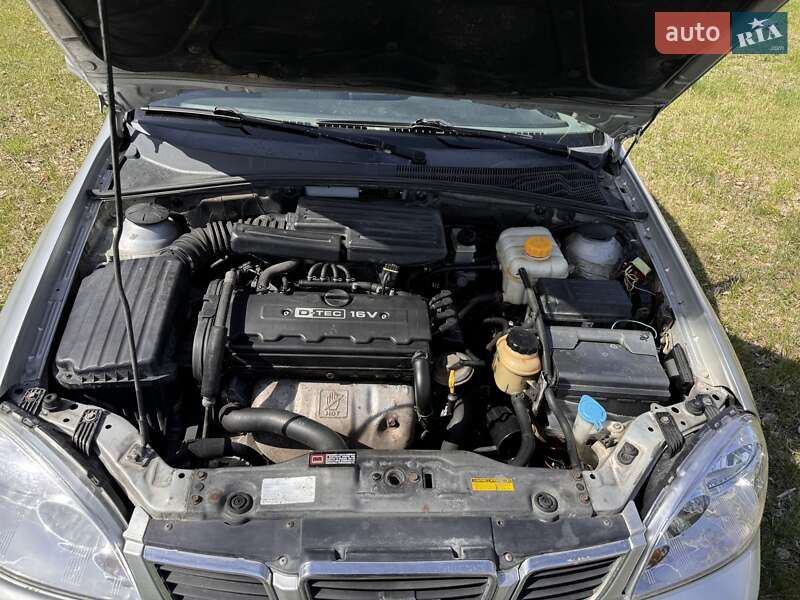 Седан Chevrolet Nubira 2004 в Теплике