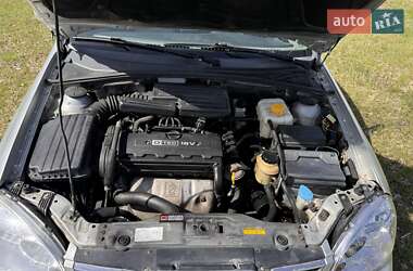 Седан Chevrolet Nubira 2004 в 