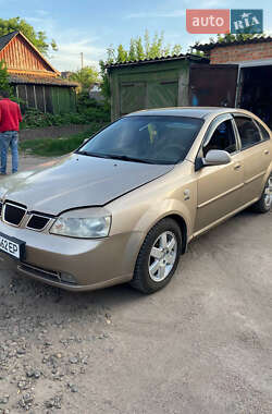 Седан Chevrolet Nubira 2004 в Первомайську