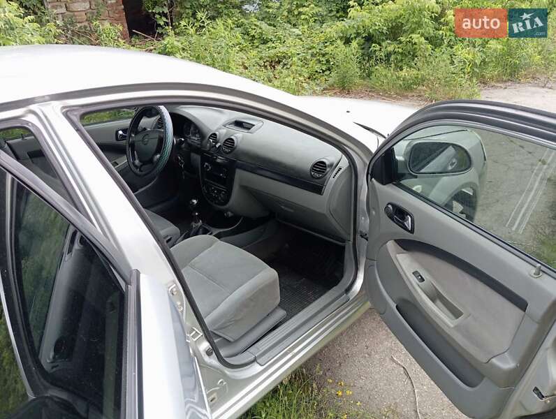 Универсал Chevrolet Nubira 2007 в Мене