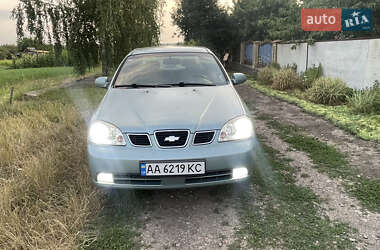 Седан Chevrolet Nubira 2004 в Смеле