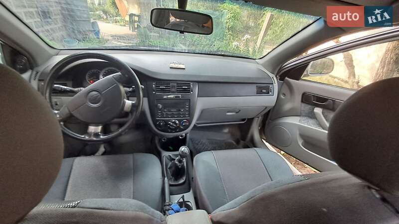 Седан Chevrolet Nubira 2004 в Изюме