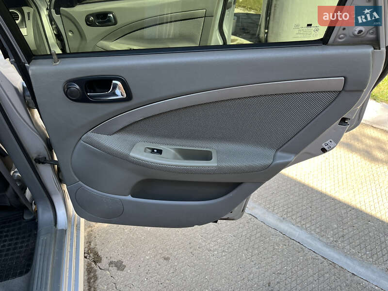 Універсал Chevrolet Nubira 2006 в Хмельницькому