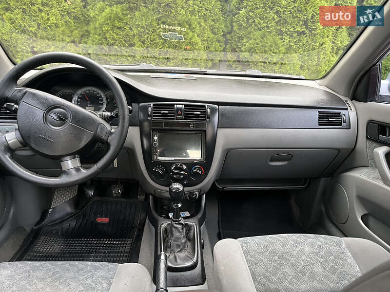 Седан Chevrolet Nubira 2004 в Каменец-Подольском фото 5 Седан Chevrolet Nubira 2004 в Каменец-Подольском