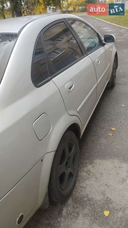 Седан Chevrolet Nubira 2004 в Харькове фото 3 Седан Chevrolet Nubira 2004 в Харькове