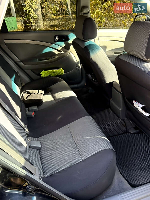 Универсал Chevrolet Nubira 2010 в Волочиске