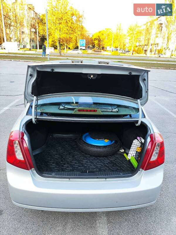 Седан Chevrolet Nubira 2007 в Запорожье