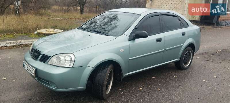 Седан Chevrolet Nubira 2004 в Лубнах