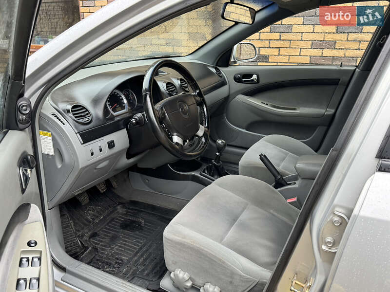 Универсал Chevrolet Nubira 2006 в Новом Буге