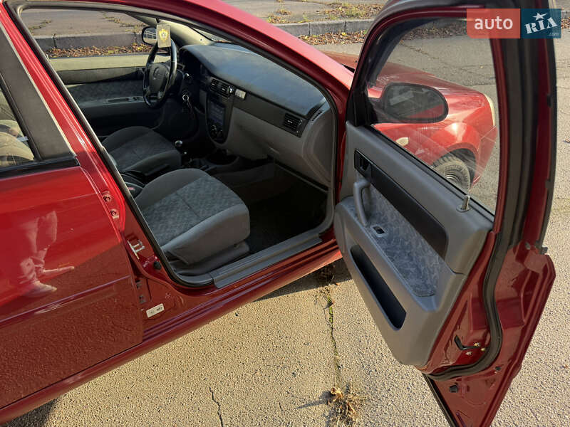 Седан Chevrolet Nubira 2004 в Черкасах фото 19 Седан Chevrolet Nubira 2004 в Черкасах