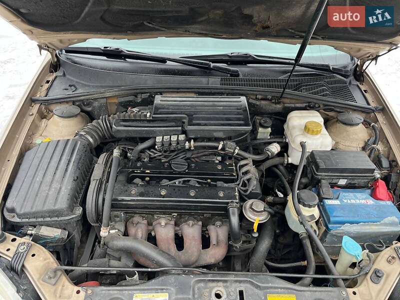 Седан Chevrolet Nubira 2004 в Запорожье