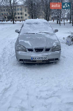 Седан Chevrolet Nubira 2004 в Краснограде