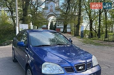 Седан Chevrolet Nubira 2004 в Острозі