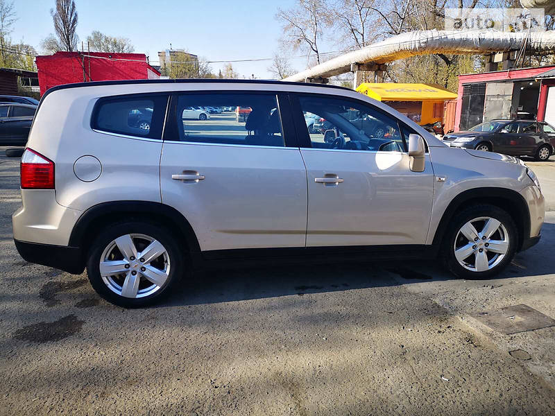 Універсал Chevrolet Orlando 2011 в Києві
