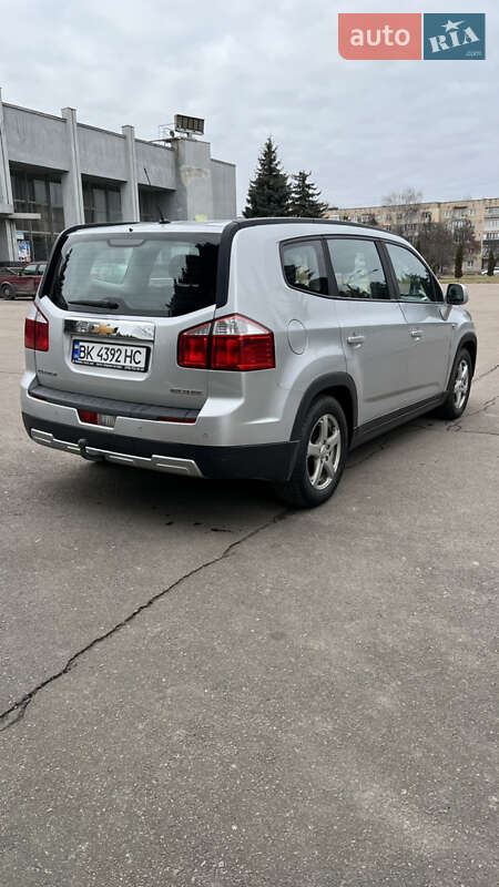 Універсал Chevrolet Orlando 2011 в Рівному