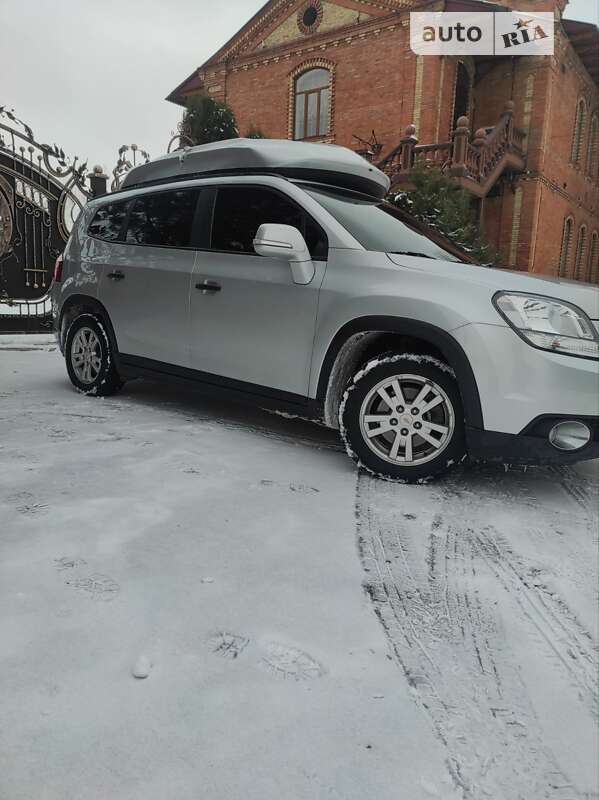 Минивэн Chevrolet Orlando 2017 в Гнивани