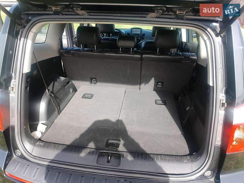 Минивэн Chevrolet Orlando 2011 в Зенькове