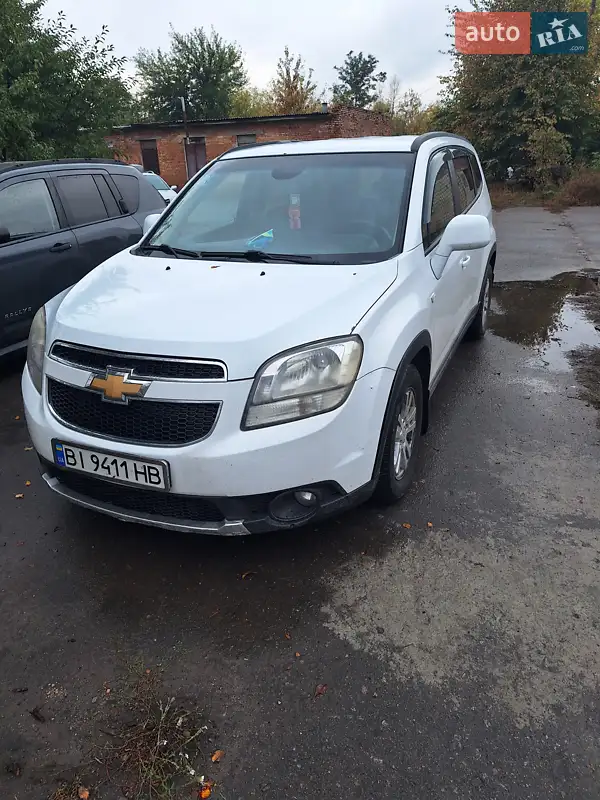 Минивэн Chevrolet Orlando 2012 в 