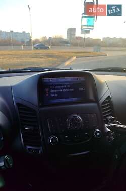 Минивэн Chevrolet Orlando 2011 в 