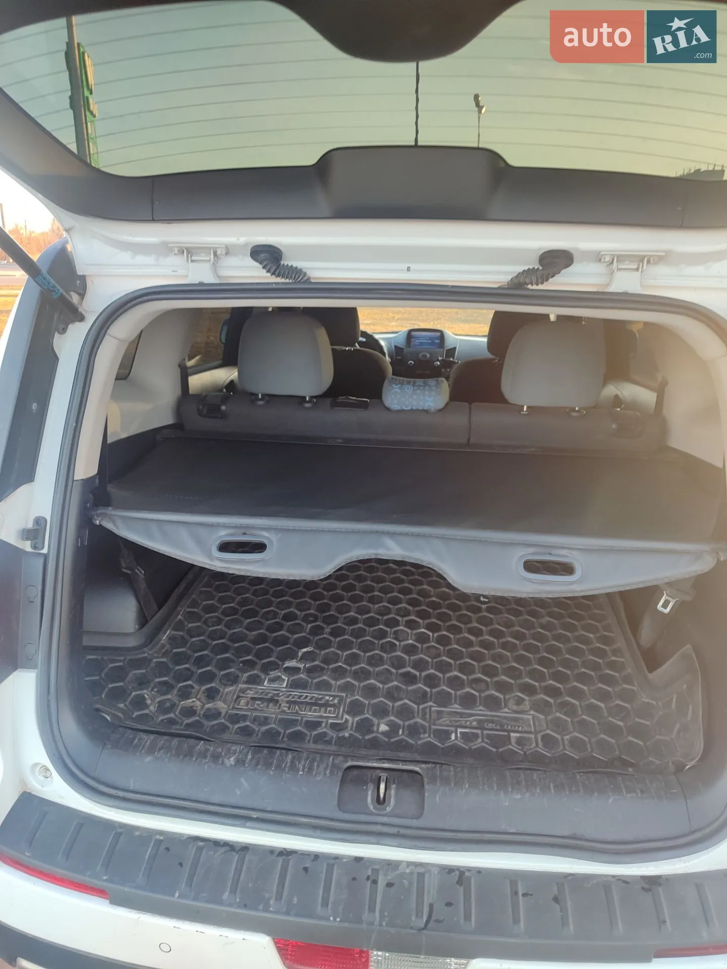 Chevrolet Orlando 2011 VIN KL1YF7559BK095469 фото оголошення 4 з 17