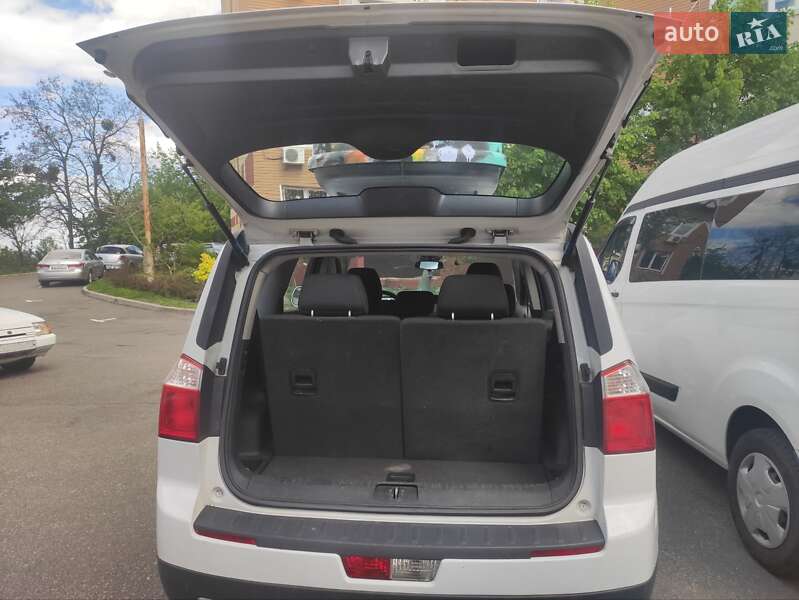 Минивэн Chevrolet Orlando 2011 в Киеве