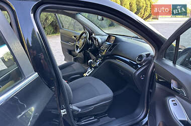 Минивэн Chevrolet Orlando 2011 в 